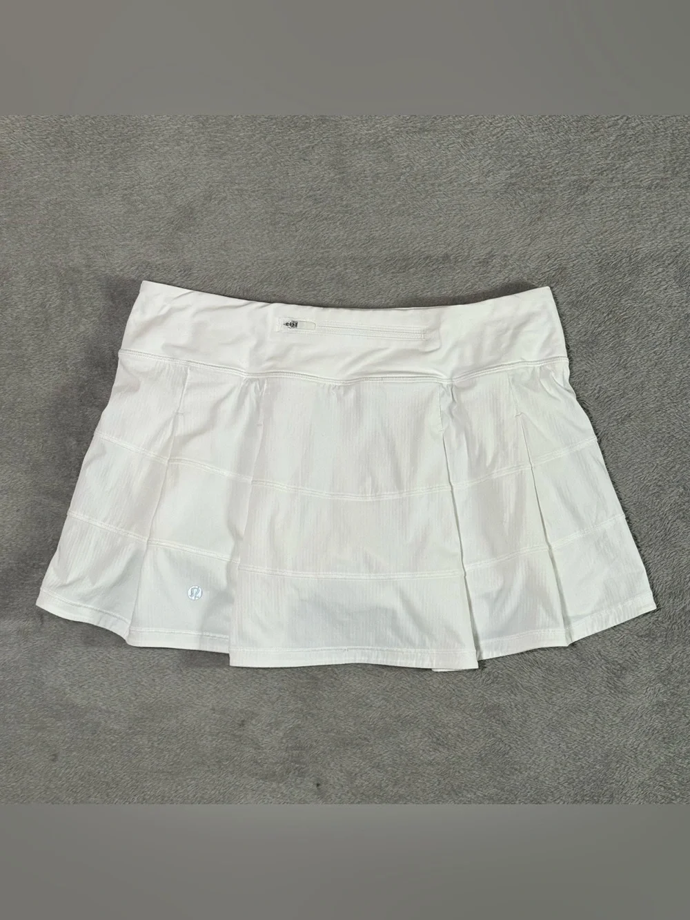 lululemon pace rival Mid-Rise Skirt White Tennis Golf Athletic Skort Womens Sz 8